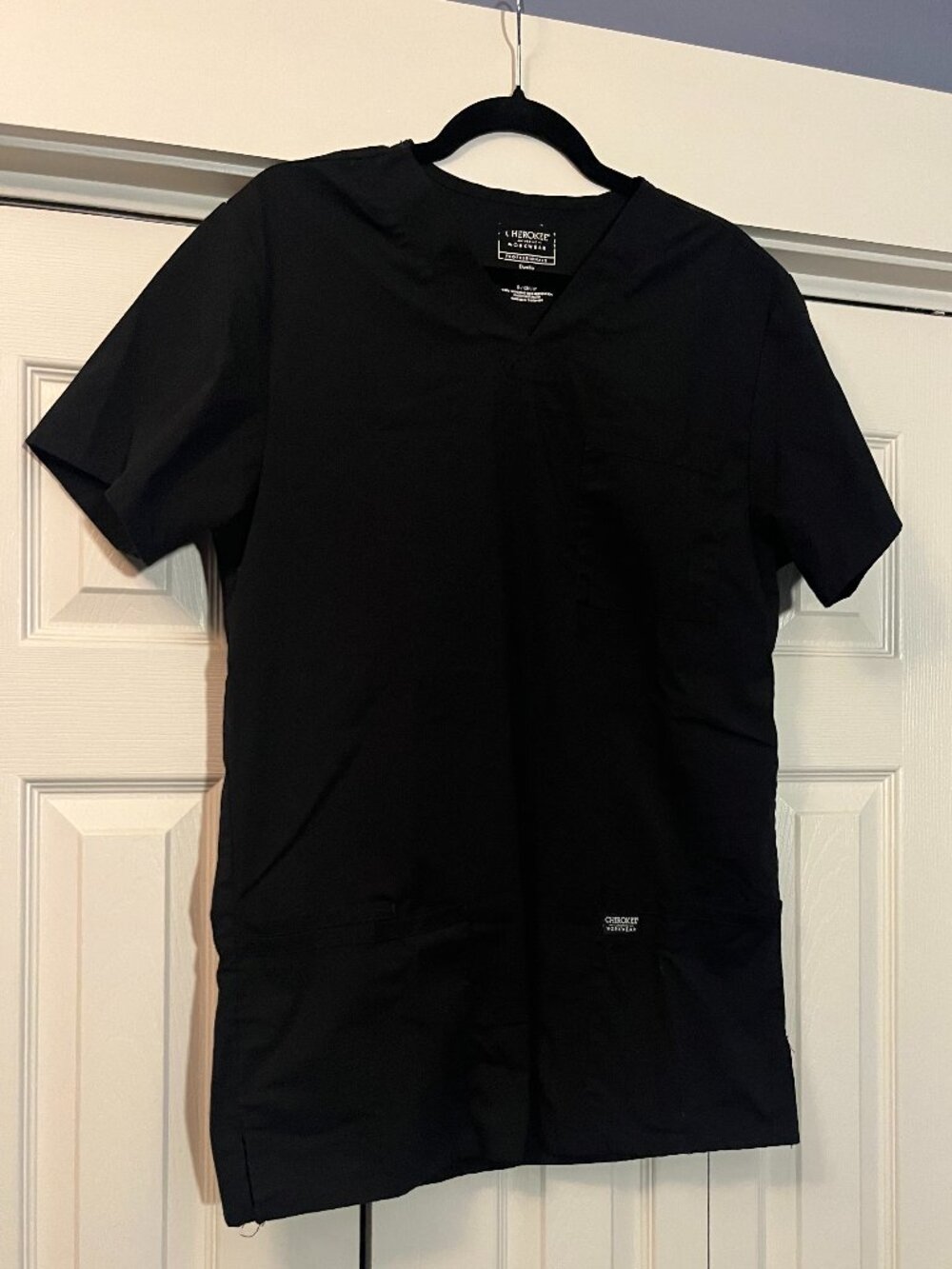 Cherokee Workwear Professional Men's V-Neck Top WW695 Small Black Scrub Top